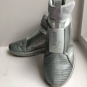 PUMA Women’s Fierce Silver Sneakers SZ 9.5